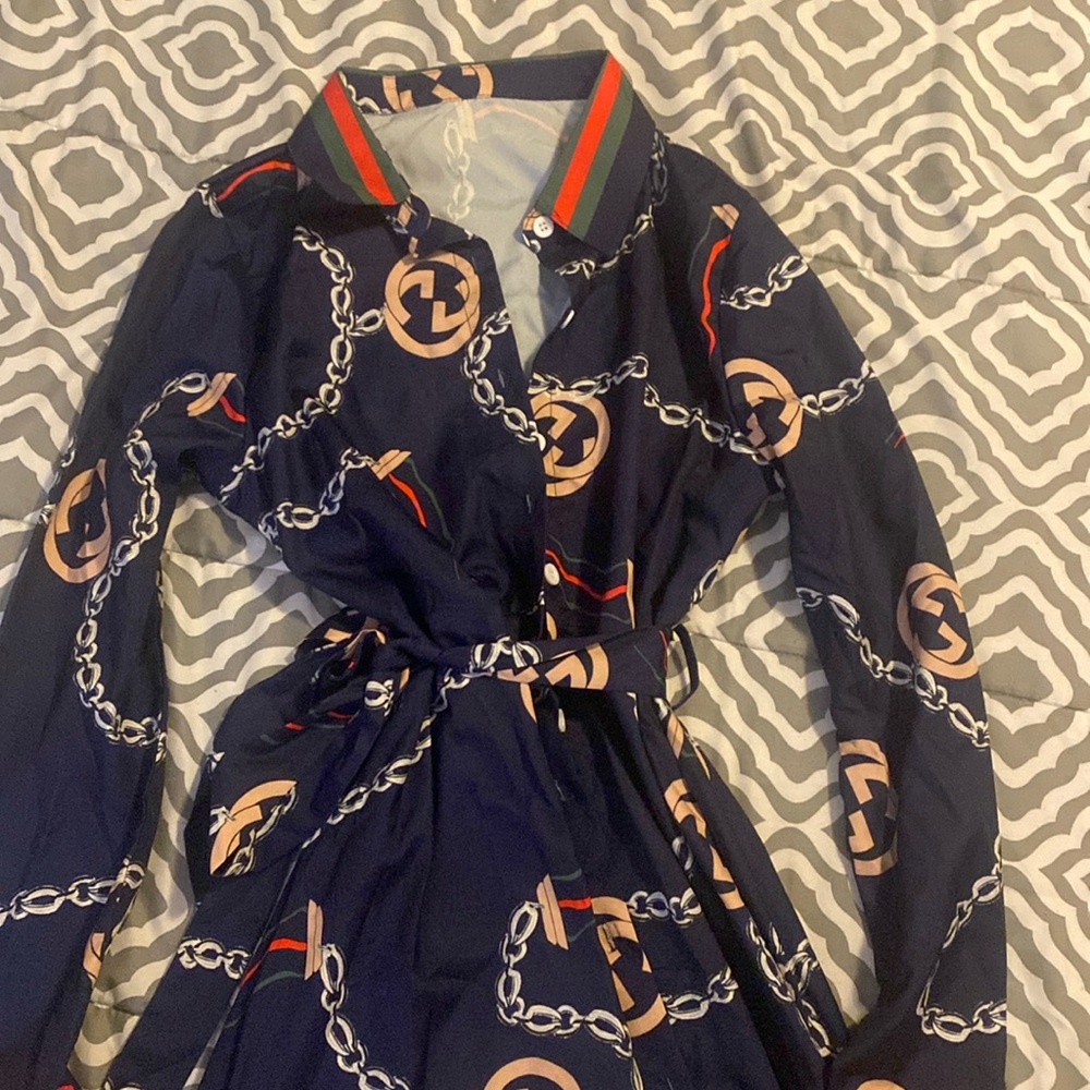 Fashion dress tie/button up